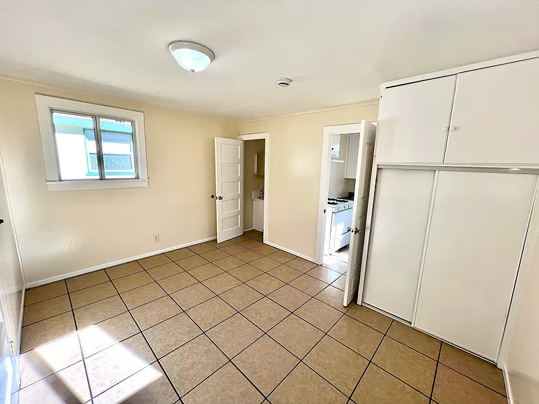 721 Flint Ave — Photo 15