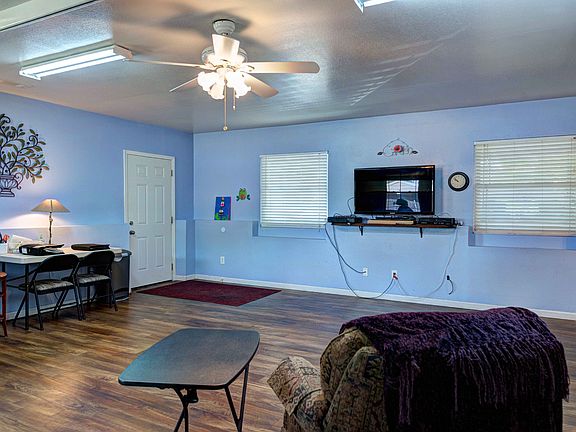 2nd image of 22132 Graystone Ct