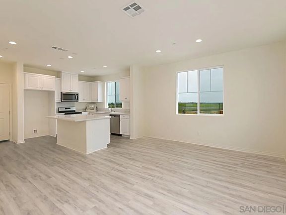 2nd image of 501 Turnstone Ln