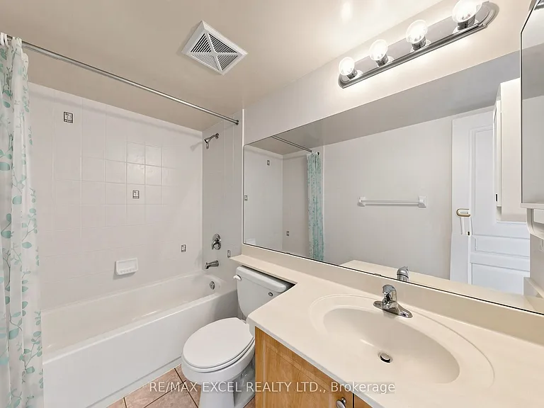 350 Red Maple Rd #508 — Photo 27