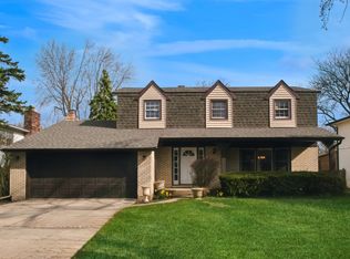 66 Downing Rd, Buffalo Grove, IL 60089