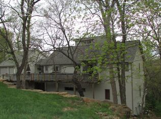 6856 Lake Ridge Pkwy, Ozawkie, KS 66070