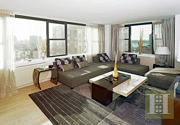 Rented by Halstead Real Estate | media 44