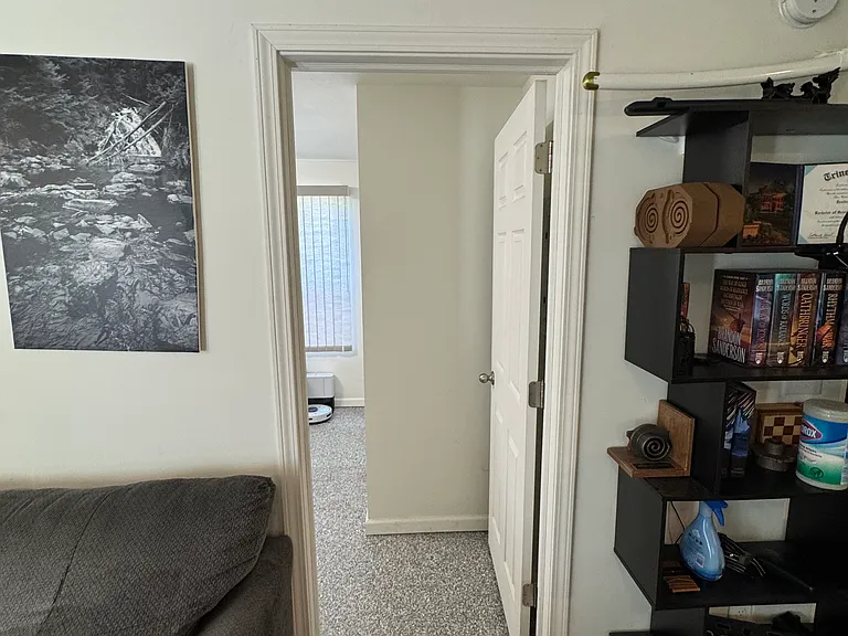 220 W Williams St — Photo 16