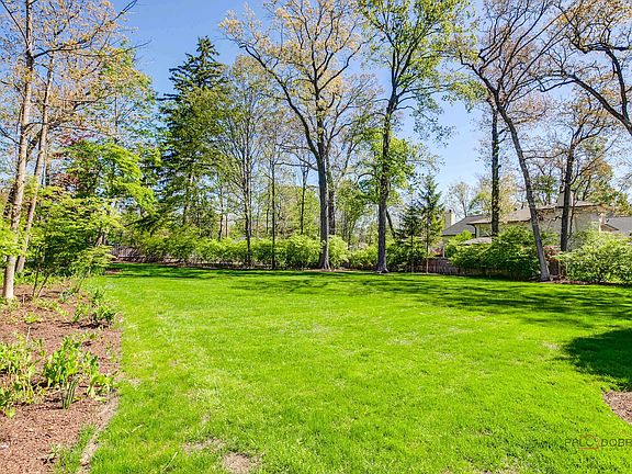 2nd image of 544 Ravine Ave