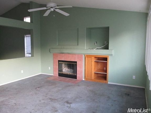 2nd image of 4009 Royal Windsor Dr
