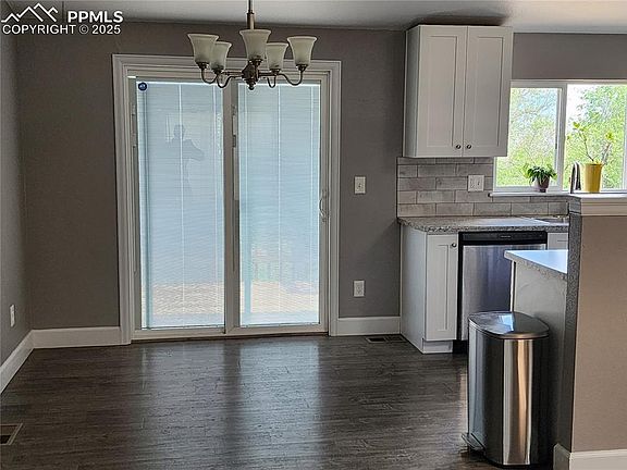 4th image of 5427 Alteza Dr