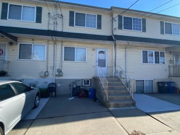 11 Roe St, Staten Island, NY 10310