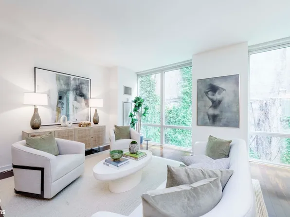 130 West 19th Street 3E image 2 of 11