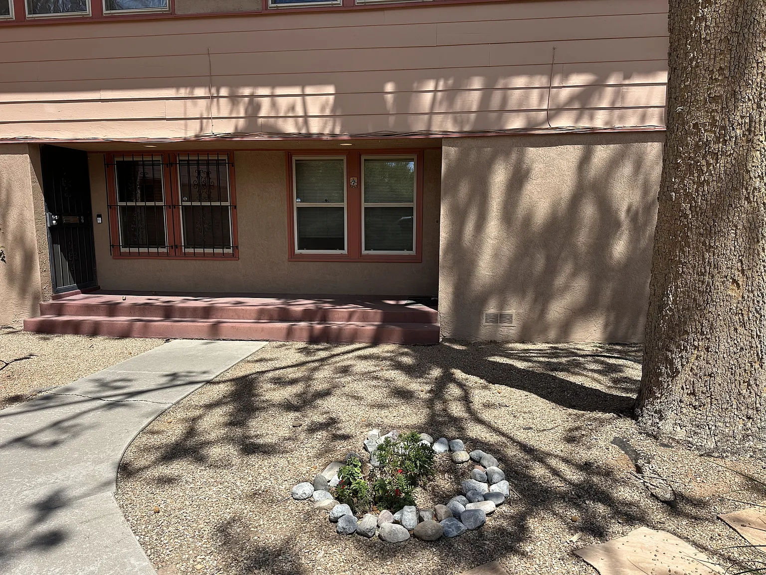 1405 San Carlos Rd SW — Photo 1
