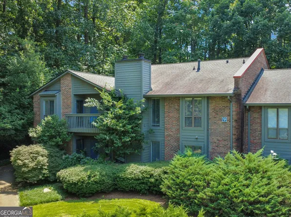 903 Tuxworth Cir, Decatur, GA 30033