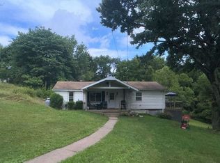 275 Hillside Ave, Freedom, PA 15042