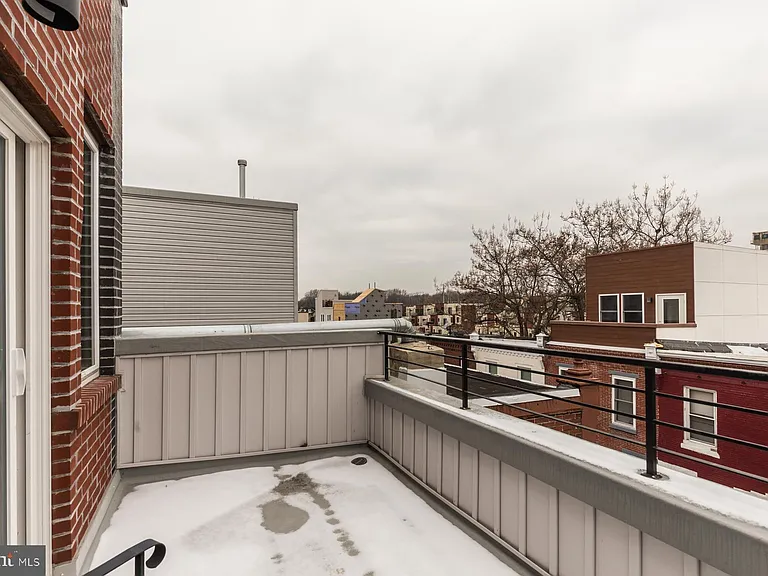 3016 Baltz St — Photo 21