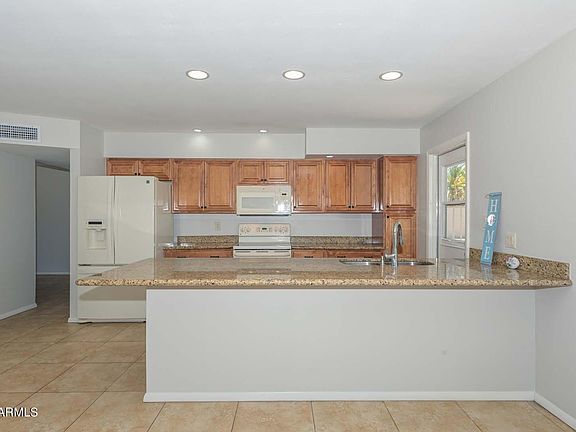 2nd image of 3031 W CAMPO BELLO Drive