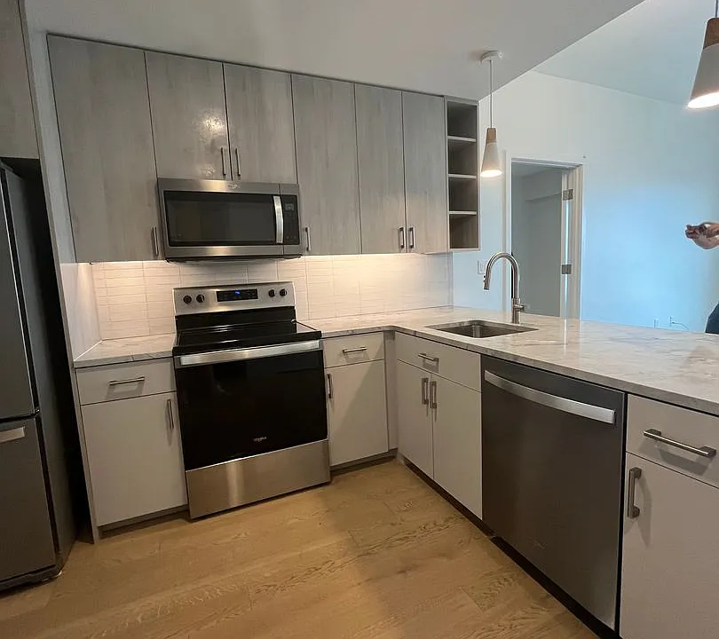 604-55BRIGHTO North Ave #604