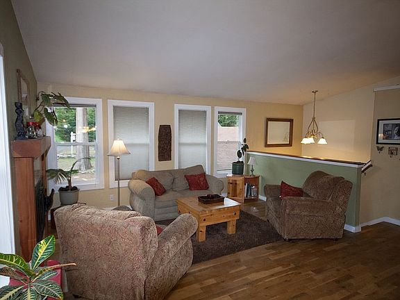 2nd image of 6331 NE Ponderosa Blvd