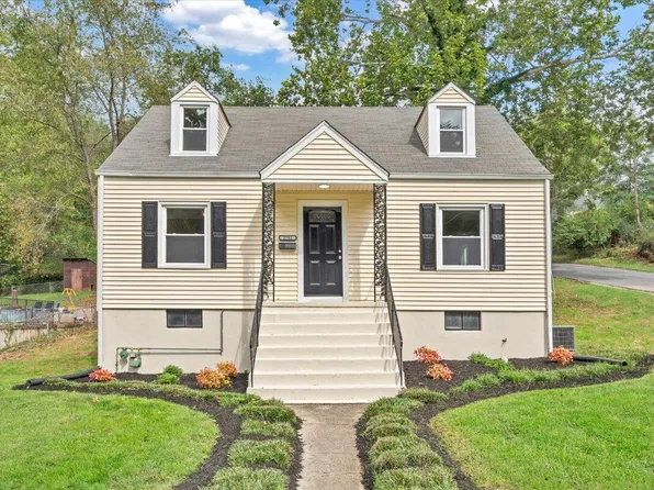 2701 Lansing Dr SW, Roanoke, VA 24015