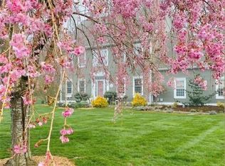 81 Meadow Ridge Dr, Lebanon, CT 06249