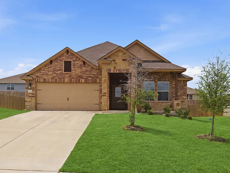 1310 Prospector Trl — Photo 2