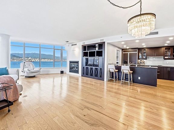 4th image of 1233 Cordova St W #1301