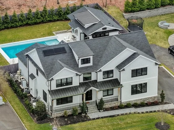 1613 Rising Way, Westfield Town, NJ 07090