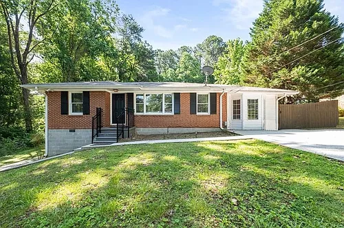 491 Morningside Dr Photo 1