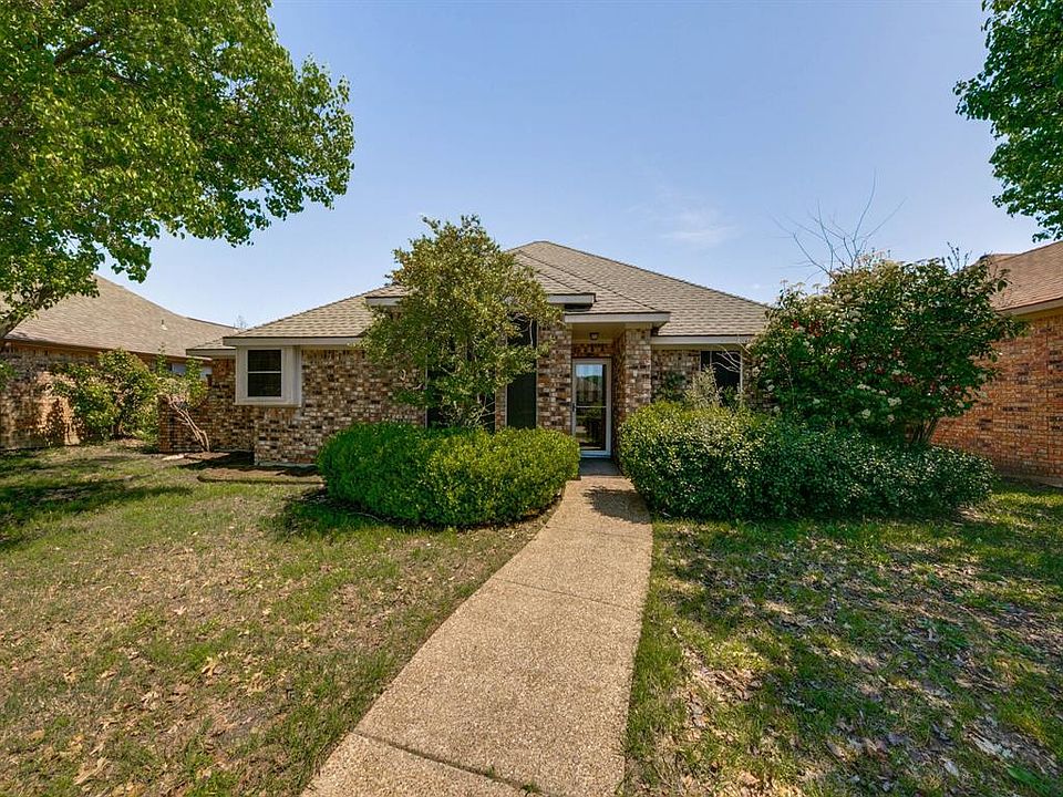 1st image of 406 N Winding Oaks Dr