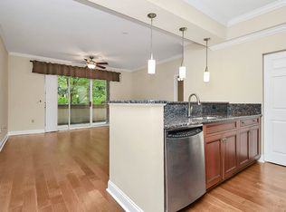 300 W 5th St APT 205, Charlotte, NC 28202