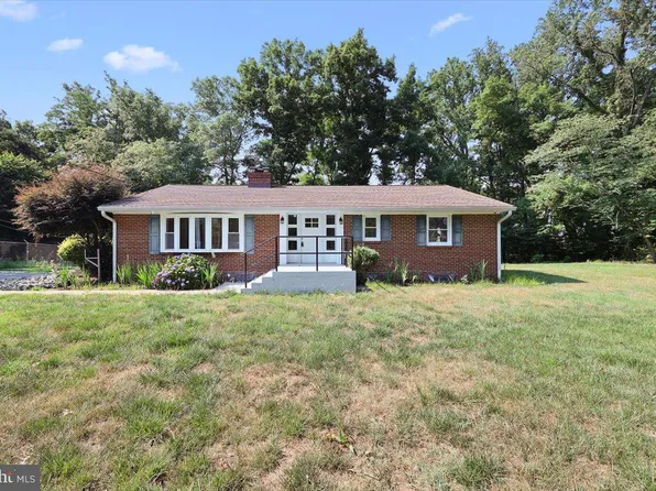 4265 Hawthorne Rd, Indian Head, MD 20640