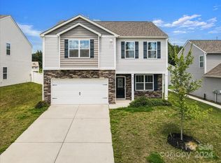 8014 Rowling Dr, Charlotte, NC 28215