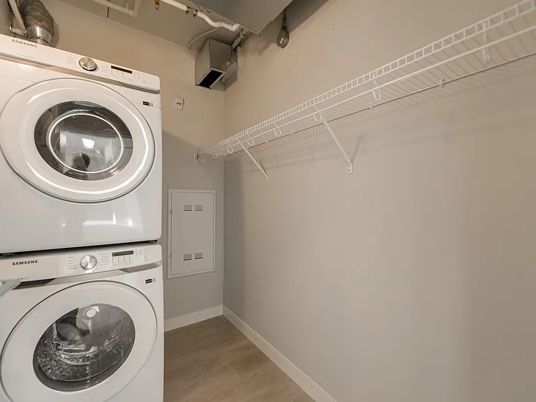 15 Refinery Way — Photo 31