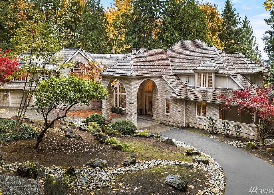 1st image of 138 292nd Ave NE