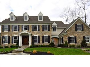 454 Boxwood Rd, Bryn Mawr, PA 19010