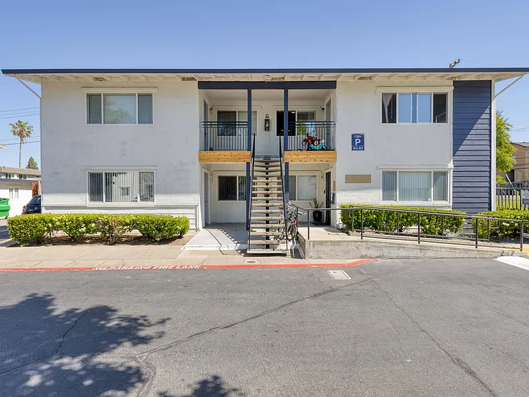 The Carla Apartments — Photo 15