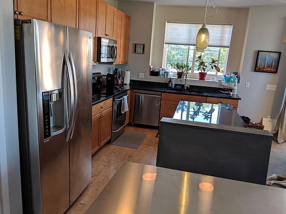 3rd image of 4100 N Albion St Unit 207