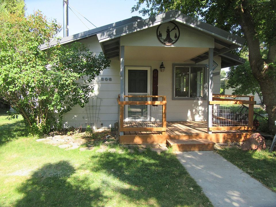 1st image of 306 N Main St
