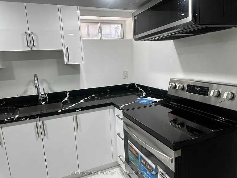 137B Chatham Ave — Photo 7