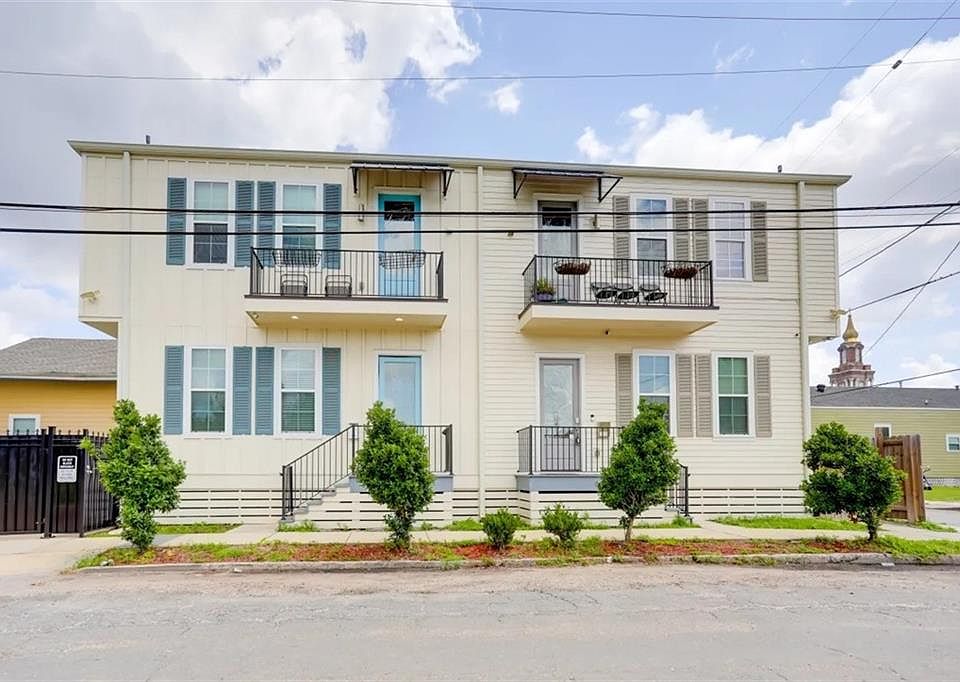 1st image of 2105-07 Erato St