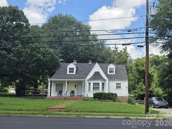 204 E Trade St, Dallas, NC 28034