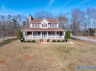 3219 Simpson Point Rd, Grant, AL 35747