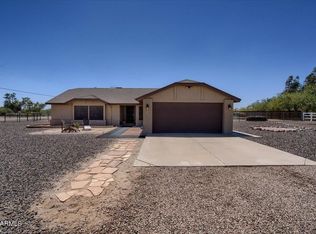 922 E Maddock Rd, Phoenix, AZ 85086