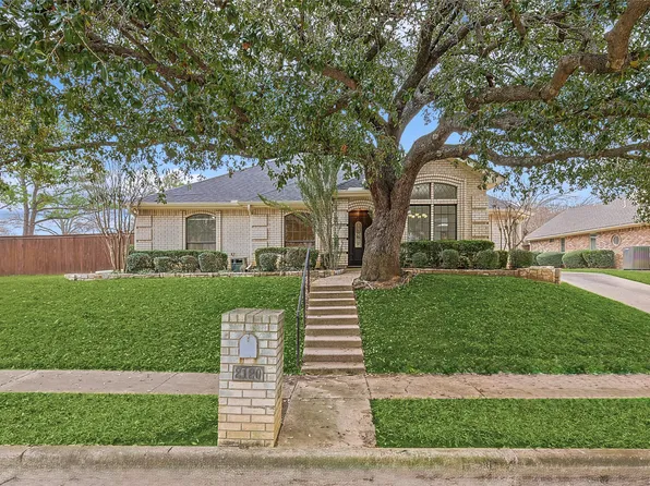 2120 Pine Thicket Ct, Bedford, TX 76021