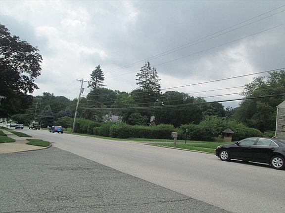 4th image of 600 W Woodland Ave