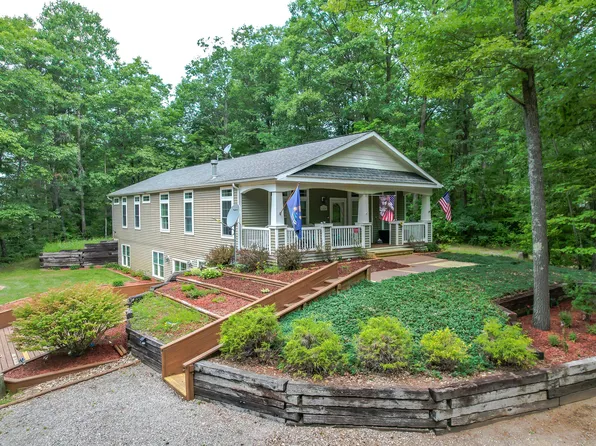 6606 Crystal Rd, Johannesburg, MI 49751