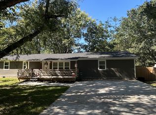 2231 S Laverne Ave, Fayetteville, AR 72701