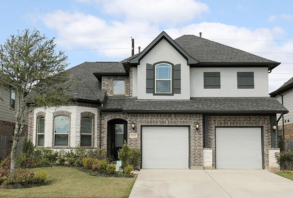 1st image of 3526 Pebble Way Ln