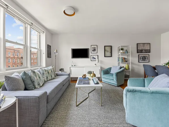 400 East 17th Street image 1 of 9