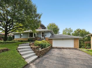 2916 31st Ave NE, Saint Anthony, MN 55418