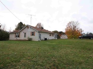 11114 Lake Rd, Otisville, MI 48463