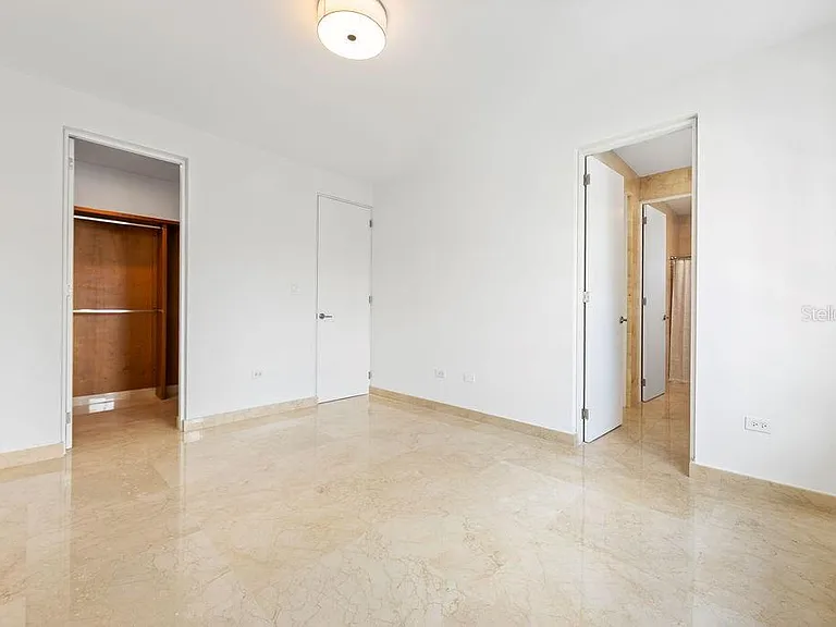 20 Carrian Court #401 — Photo 16